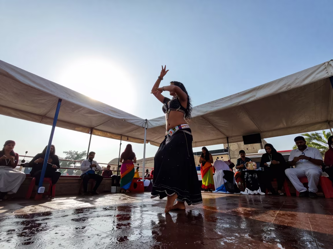 Belly Dancer Zils Noon Monsoon Jalgaon in in the old quarter in Jalgaon