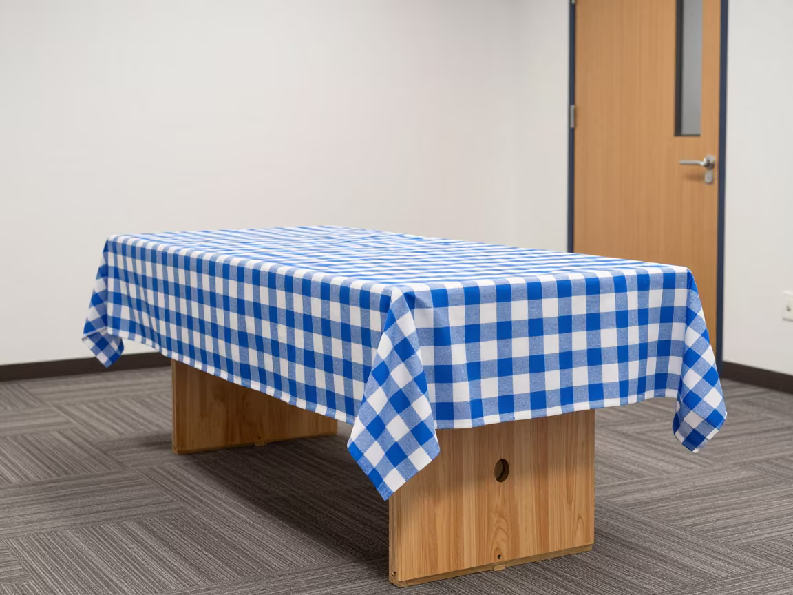 Bright Office Benefits Fair Tablecloth Delmas in inside a conference room in Delmas