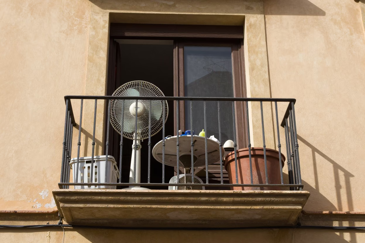 Domestic Clutter in Valencia in in Valencia, Spain