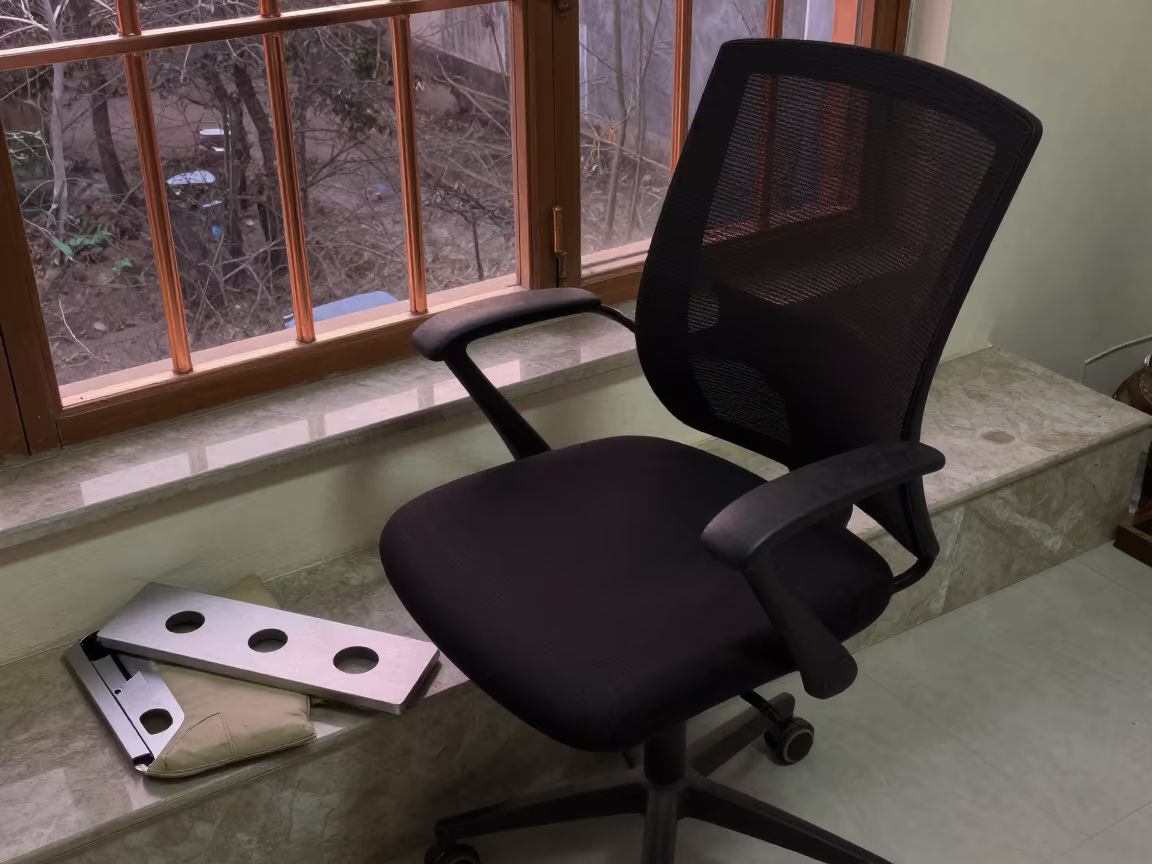 Ergonomic Chair Parts on Stone Ledge Rawalpindi in on a stone ledge in Rawalpindi