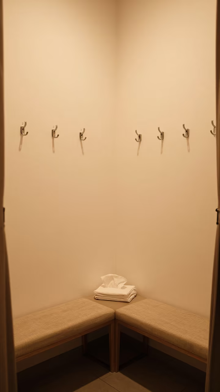 Fitting Room Hooks Sunset Reset in inside a storefront prepared for opening in El Tigre