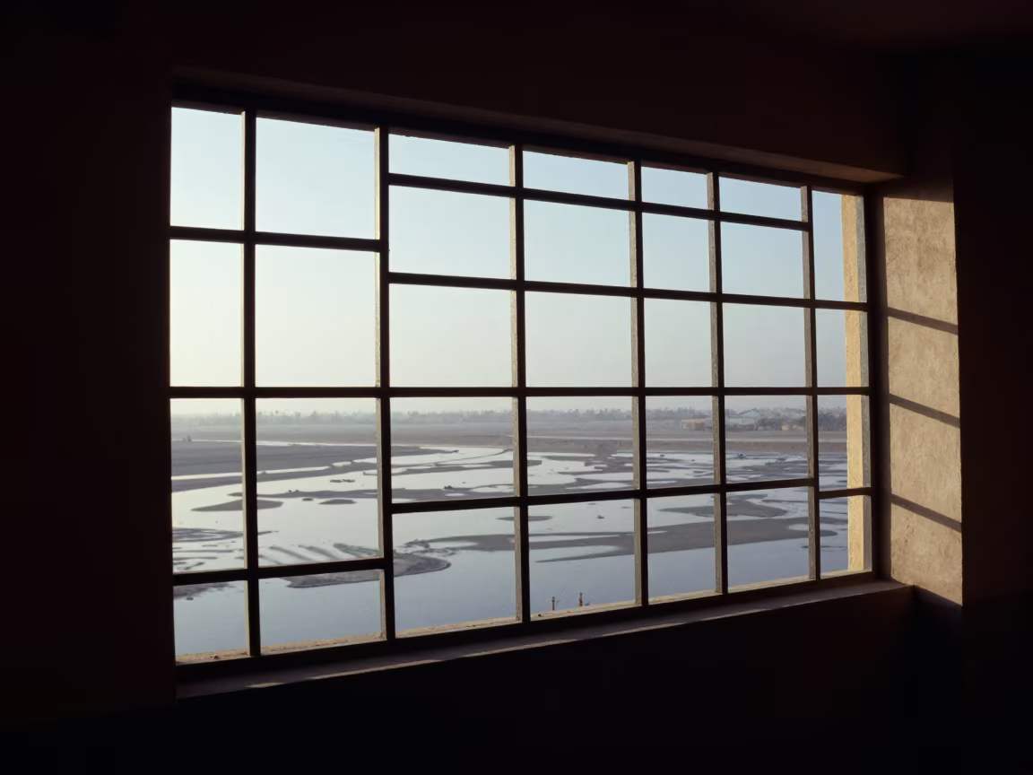 Geometric Window Grid Skylight Al Qadarif in inside a skylit passageway near Al Qadarif