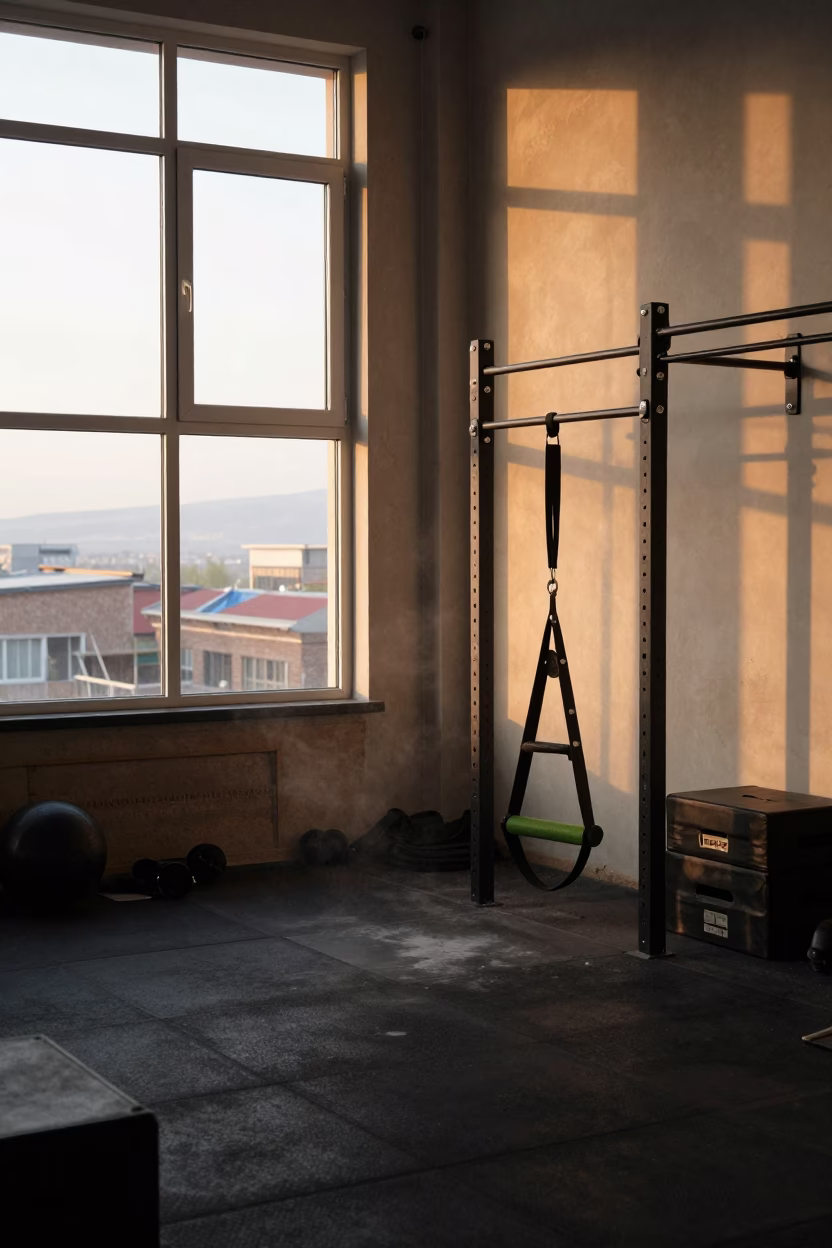 Golden Hour Strength Room in Malatya in inside a strength room in Malatya