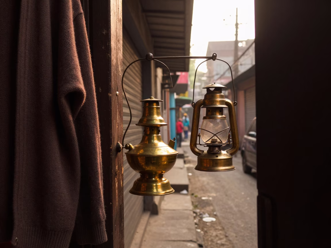 Hanging Cardigan in Kolkata in in Kolkata, India