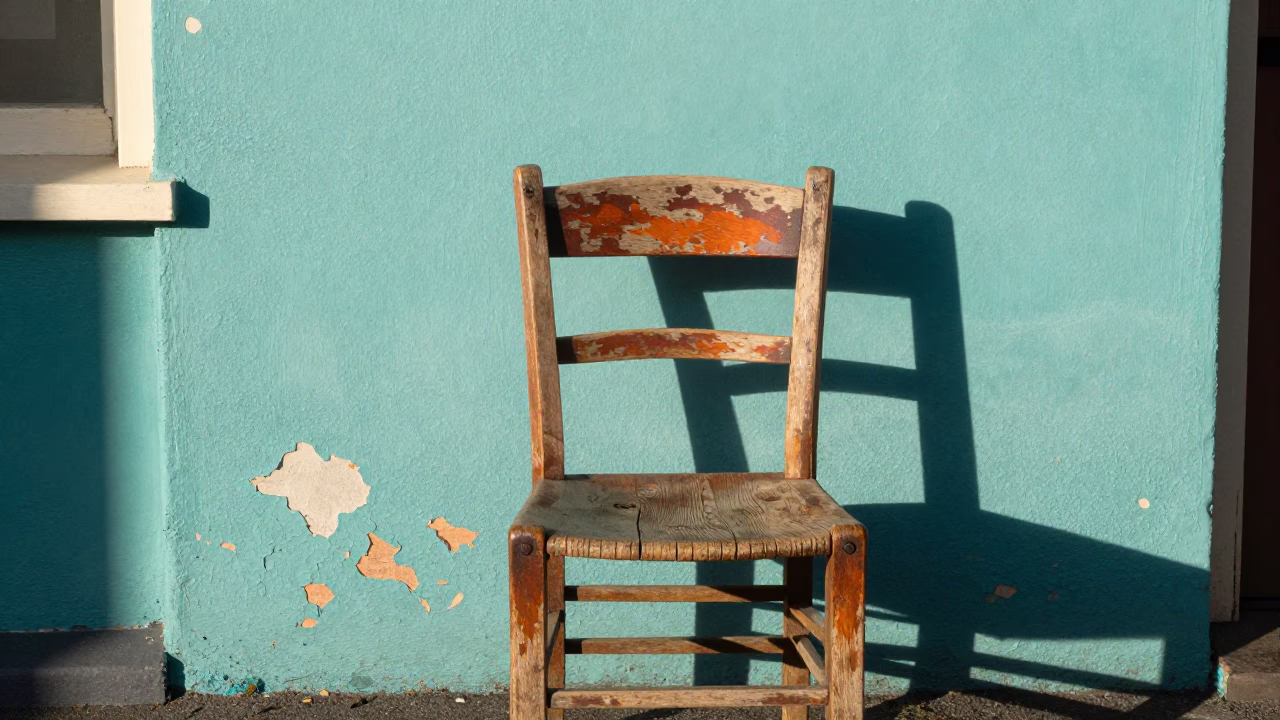 Hobart Afternoon Light at Clear Late-afternoon Light in in Hobart, Tasmania, Australia