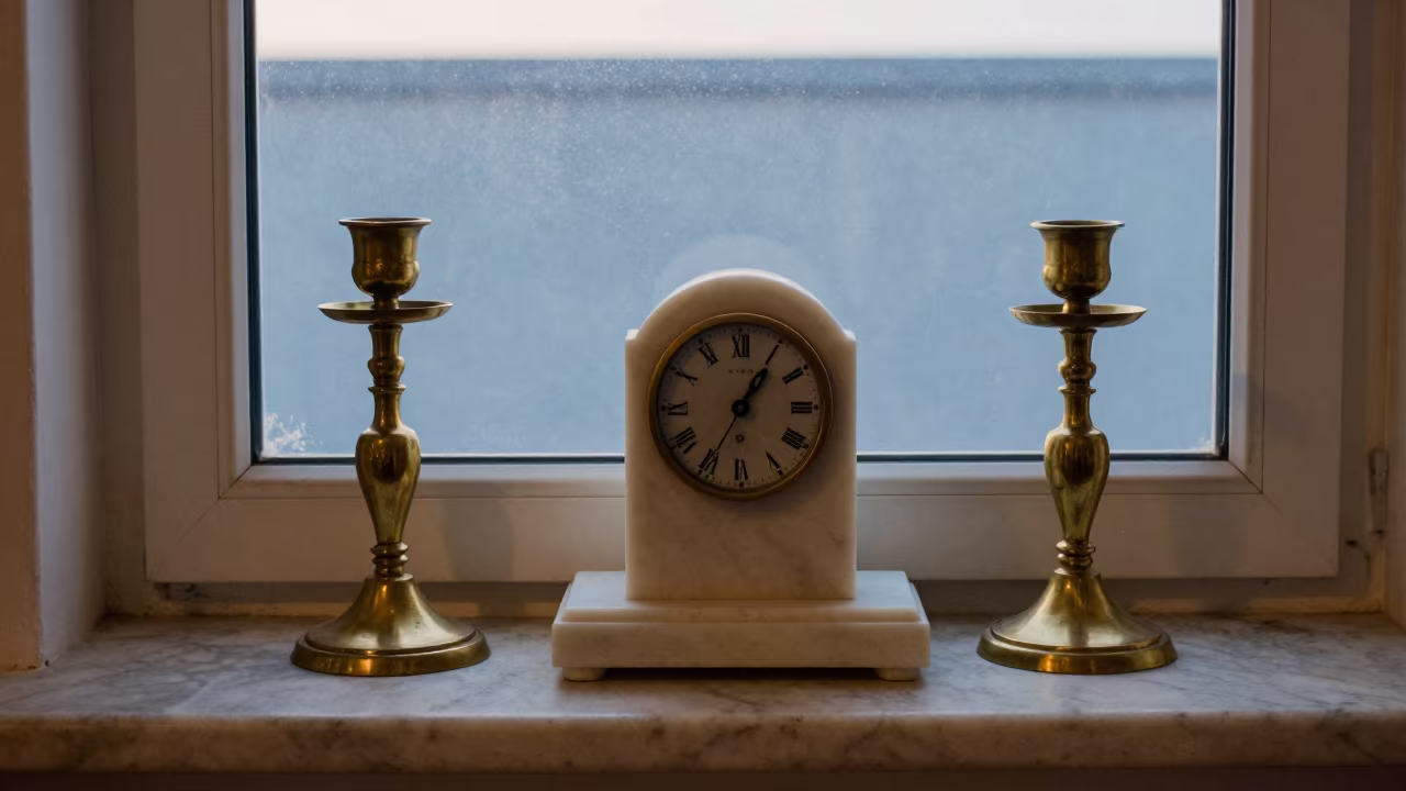 Marble Clock Candlesticks Sousse Window Seat in on a window seat near Sousse