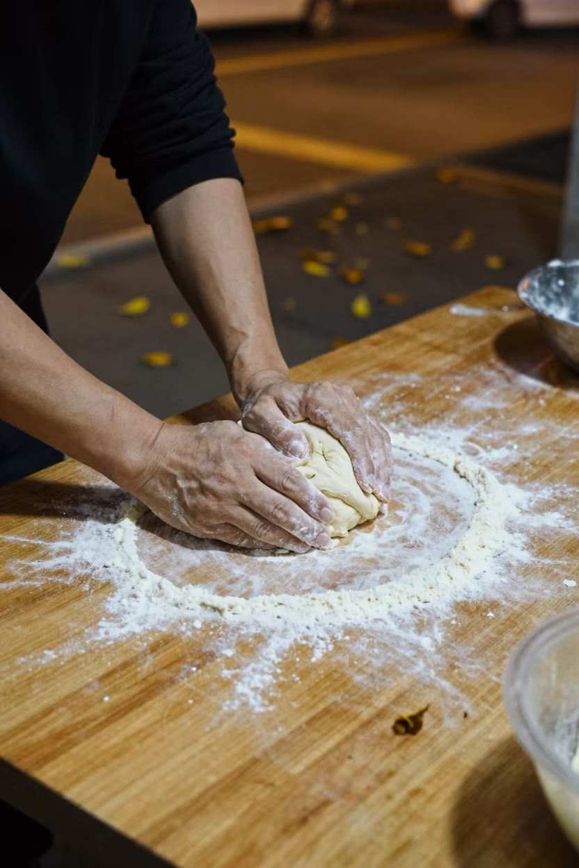 Midnight dough kneading in Chongqing street spill in in Chongqing
