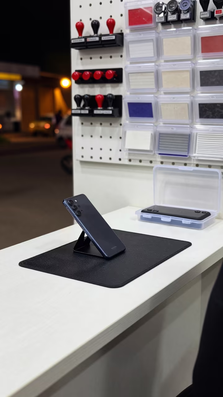 Night Phone Inspection Mat in Bhilai Retail in inside a bright retail aisle in Bhilai