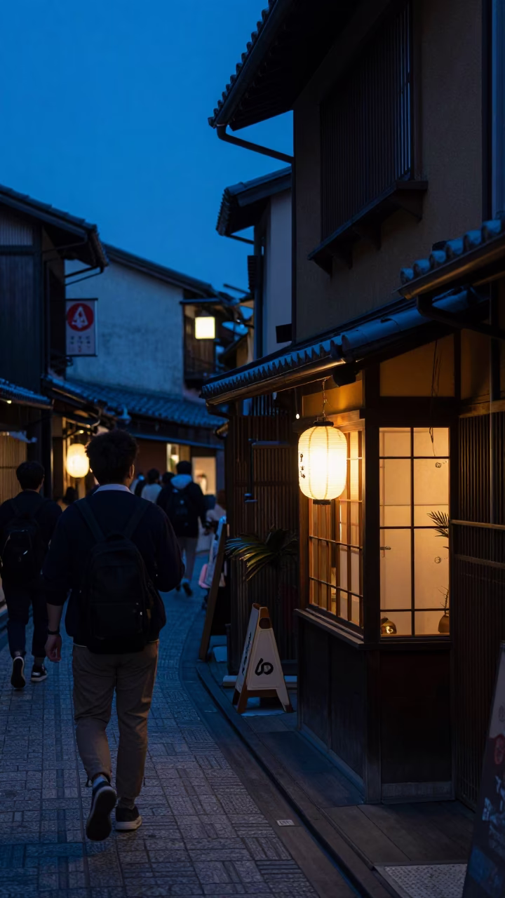 Pausing Customer in Kyoto in in Kyoto, Japan