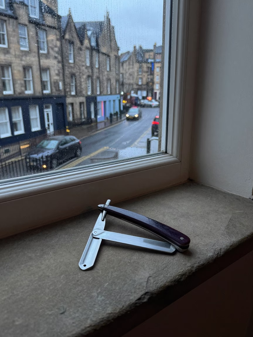 Straight Razor in Edinburgh in in Edinburgh, United Kingdom