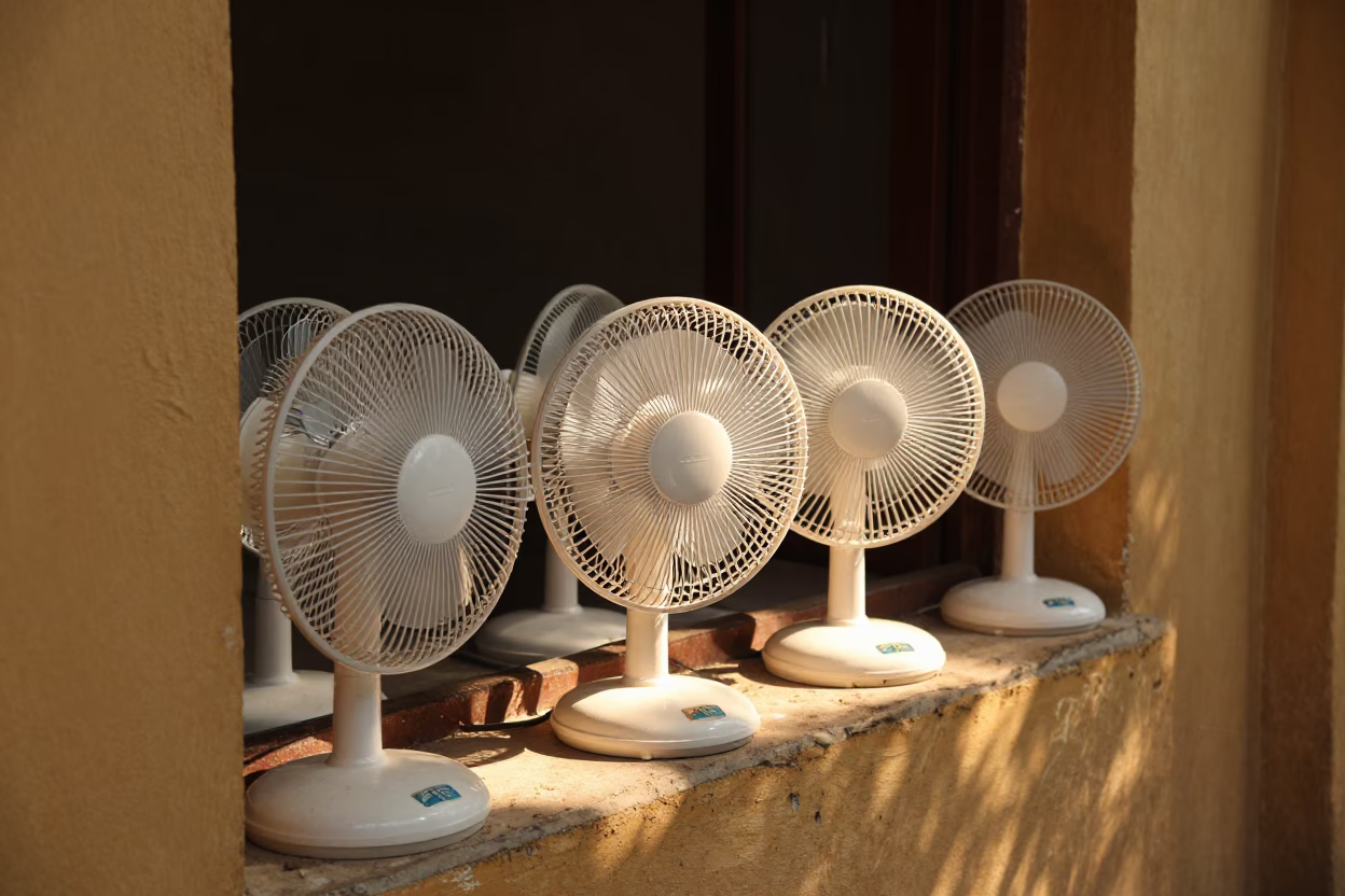 Table Fans in Delhi in in Delhi, India