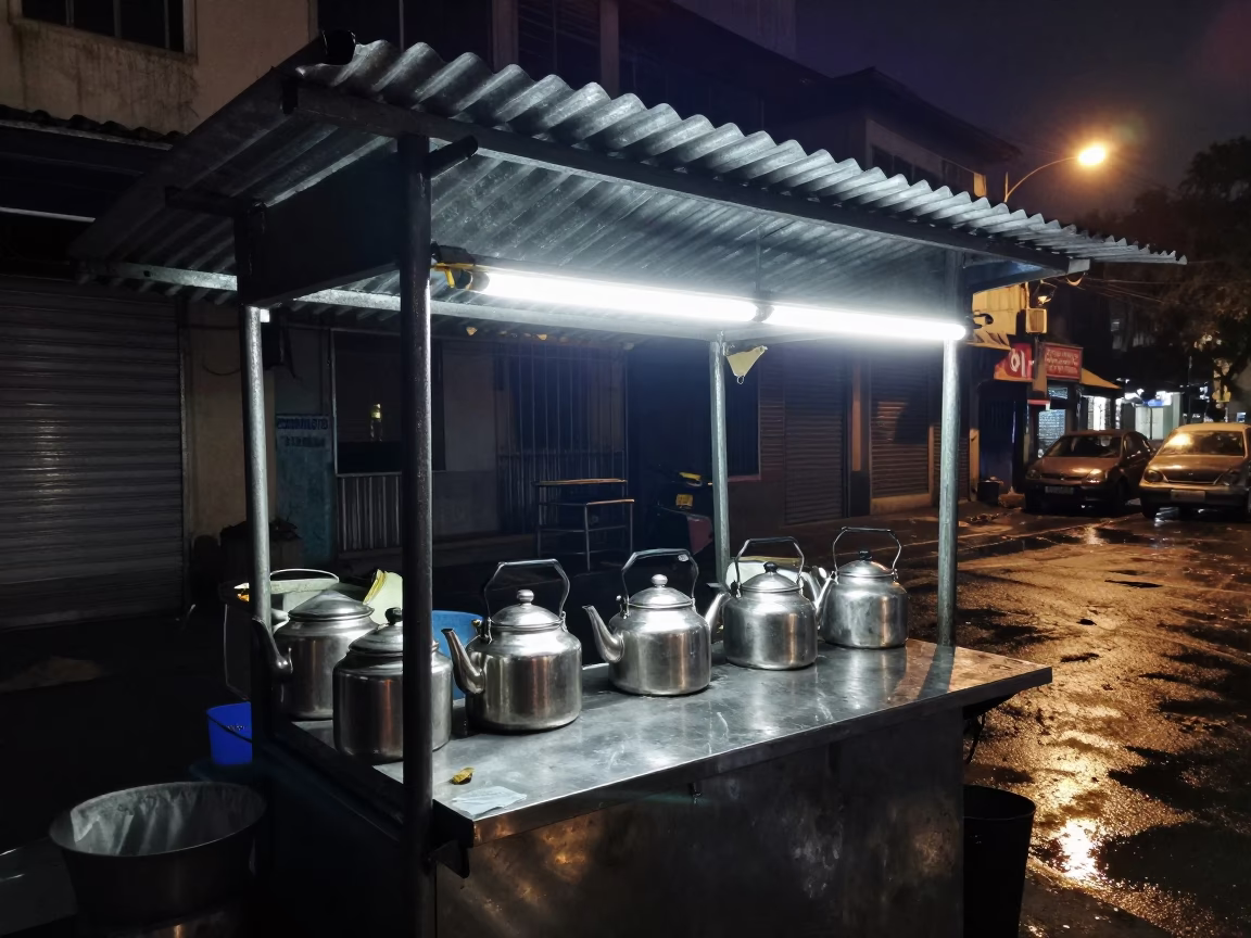 Tea Kettle in Kolkata in in Kolkata, India
