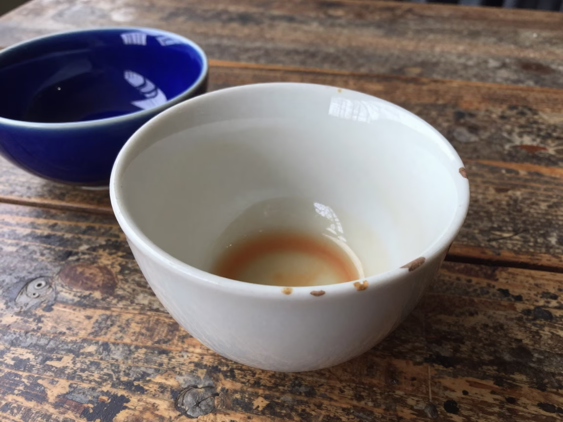 Teacup at Noon Light in in London, United Kingdom