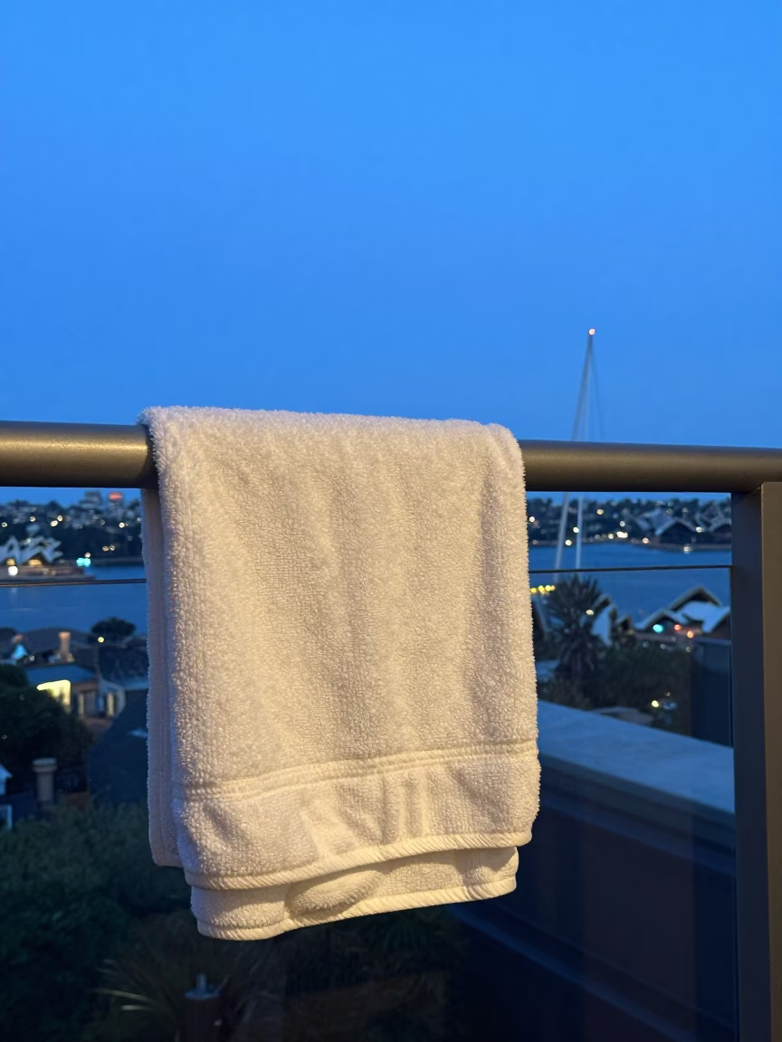 Towel Edge in Sydney in in Sydney, Australia