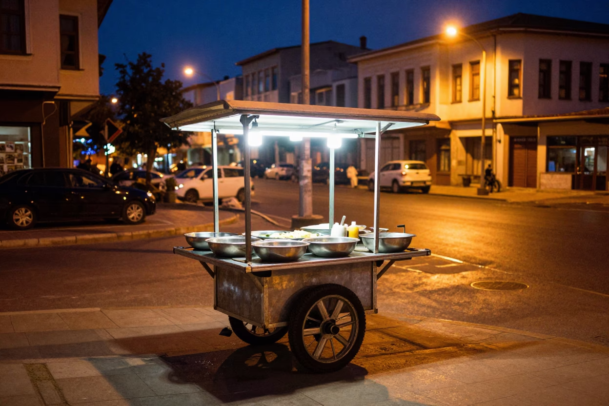 Vendor Cart in Izmir in in Izmir, Turkey