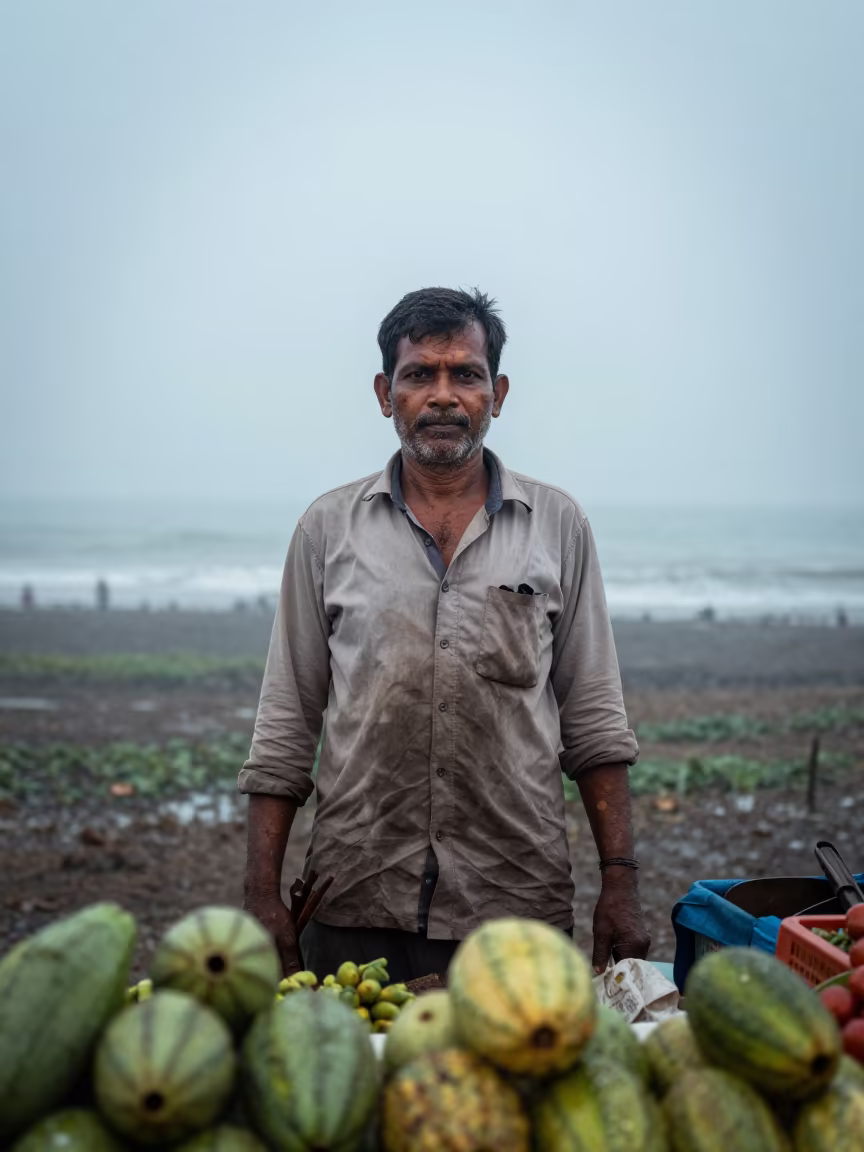 Vineyard Pruner in Mumbai Dawn Mist in in the old quarter in Crawford Market, Mumbai