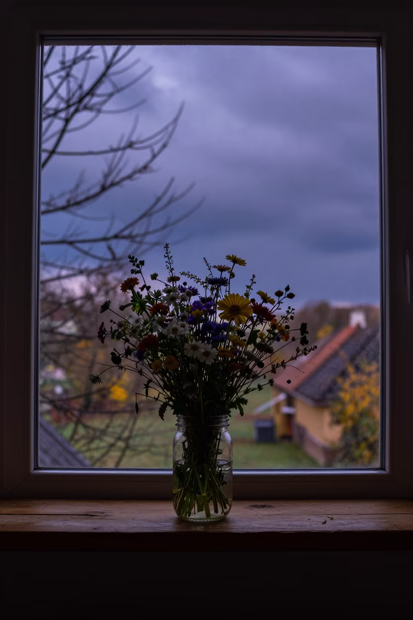 Wildflower Silhouette on Autumn Mantel in in Bydgoszcz