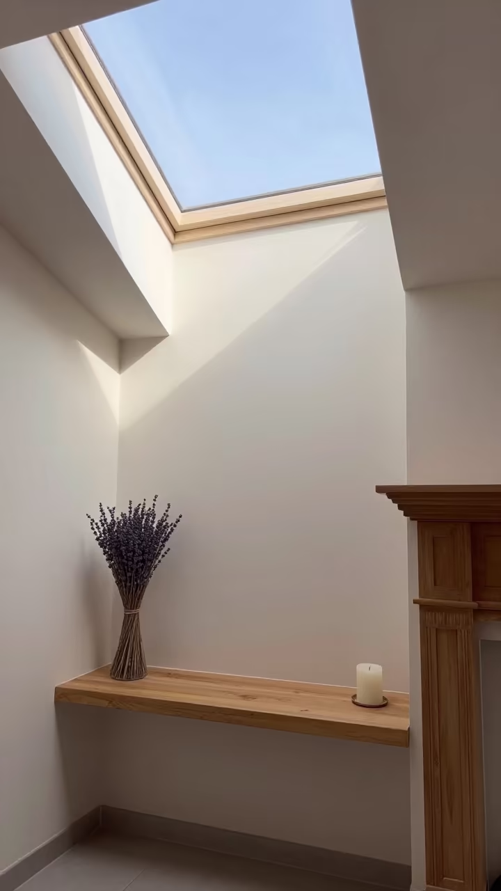 Winter Afternoon on Foggia Window Seat with Dried Lavender in on a window seat in Foggia