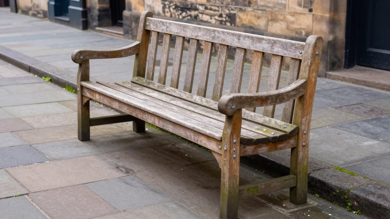 Wooden Bench in Edinburgh in in Edinburgh, United Kingdom