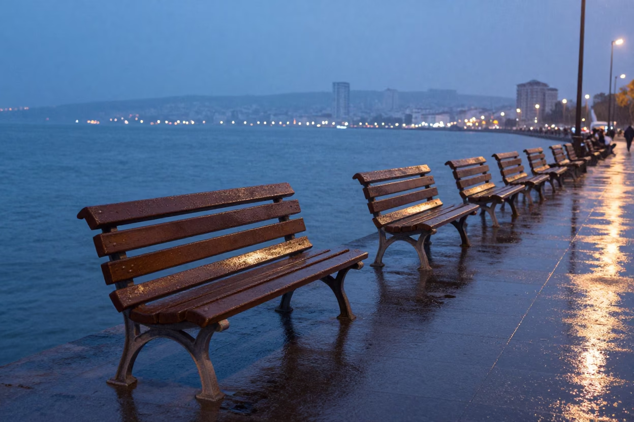Wooden Benches in Izmir in in Izmir, Turkey