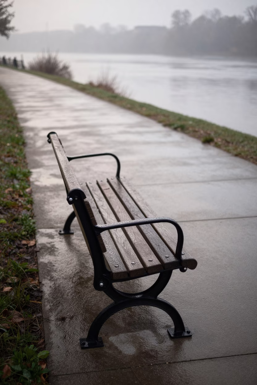 Wooden Park Bench in Philadelphia in in Philadelphia, United States