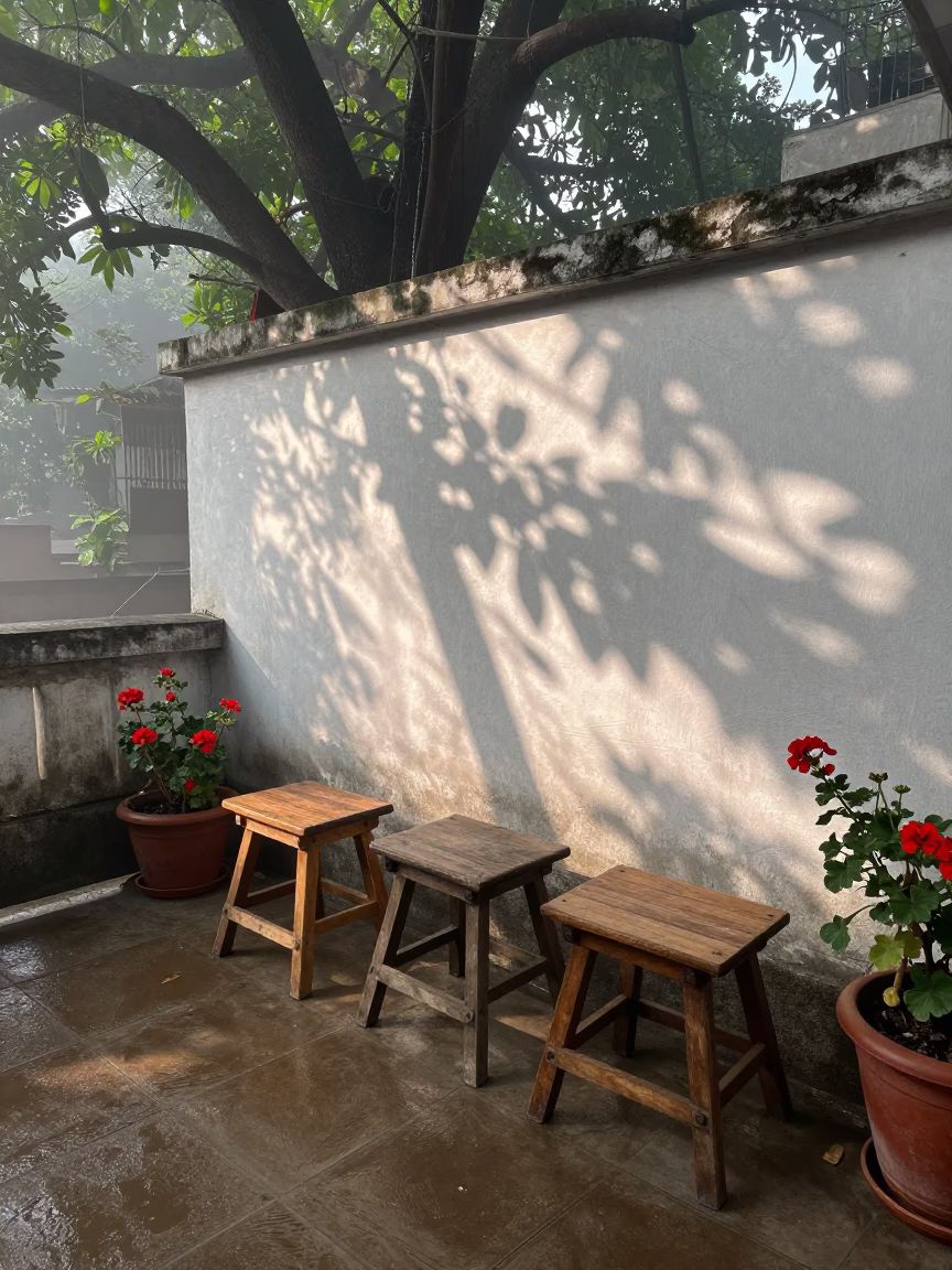 Wooden Stools in Kolkata in in Kolkata, India